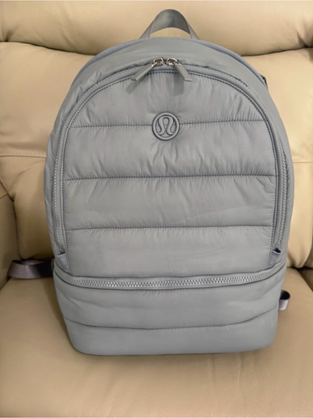 ๐ Lululemon Puffy Backpack - Picture 2 of 12